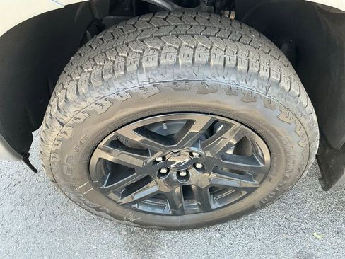 Used 2026 Chevrolet Silverado 1500 Custom w/ Turbomax Blackout Package RWD image 21