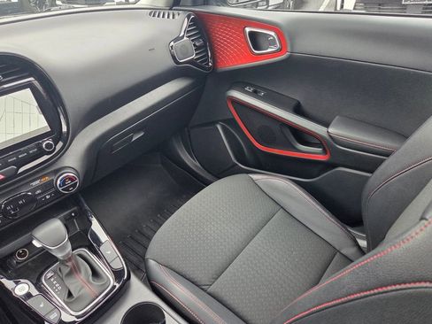 Used 2023 Kia Soul GT-Line w/ GT-Line Technology Package image 16