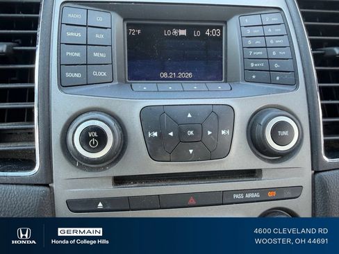 Used 2017 Ford Taurus SEL FWD image 20