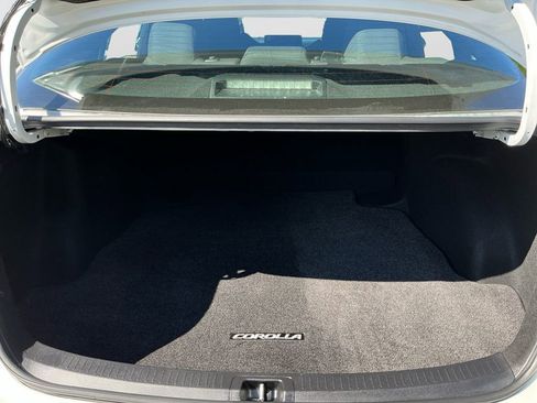 Used 2023 Toyota Corolla SE w/ Carpet Mat Package (TMS) FWD image 17