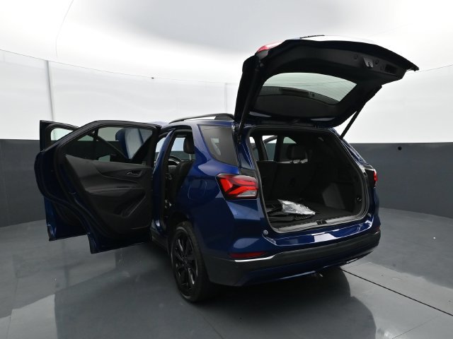 Used 2022 Chevrolet Equinox RS w/ RS Leather Package AWD/4WD image 33