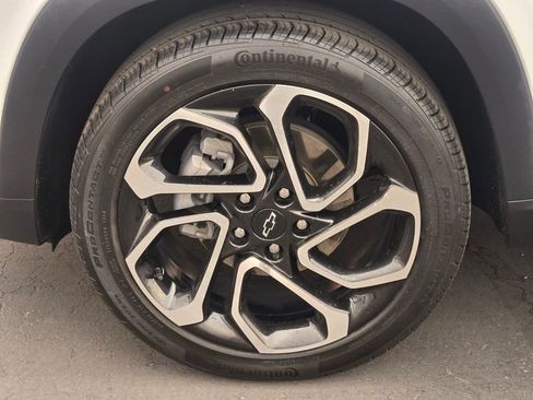 Used 2024 Chevrolet Trax RS w/ Driver Confidence Package image 9