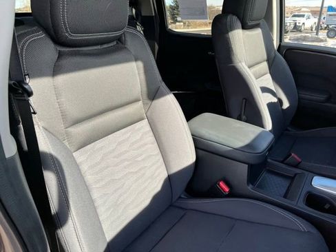 Used 2023 Nissan Frontier SV w/ SV Convenience Package image 25