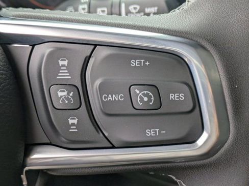 New 2025 Jeep Wrangler Unlimited Sahara AWD/4WD image 21