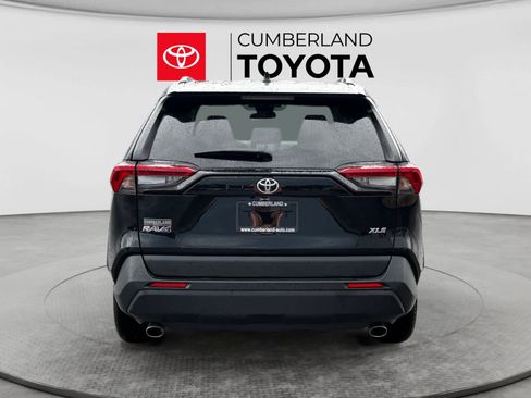 Used 2024 Toyota RAV4 XLE FWD image 4