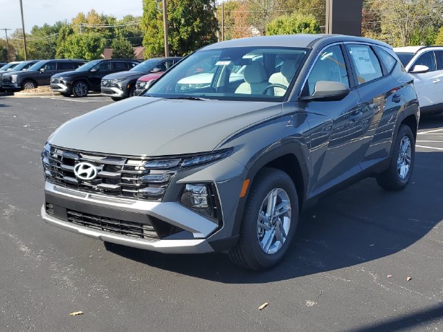 New 2026 Hyundai Tucson SE AWD/4WD image 2