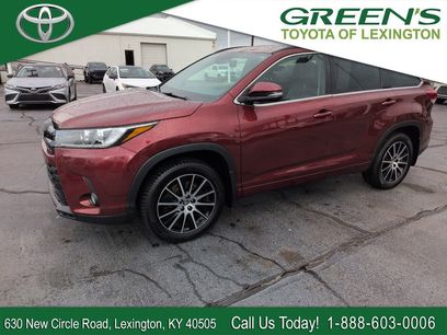 Used 2017 Toyota Highlander SE