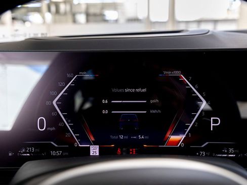 New 2026 BMW X5 xDrive50e image 10