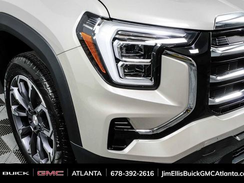New 2026 GMC Terrain Elevation w/ Elevation Premium Package FWD image 36