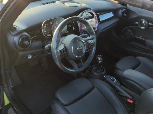 Used 2022 MINI Cooper S w/ Premium Package image 10