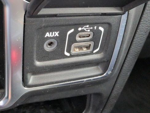 Used 2023 Jeep Gladiator Sport AWD/4WD image 19