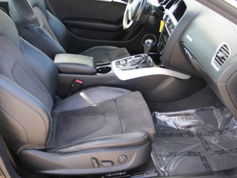 Used 2010 Audi A5 3.2 Prestige image 5