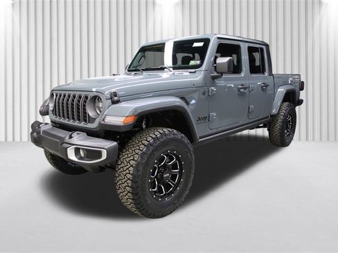 New 2025 Jeep Gladiator Sport image 8