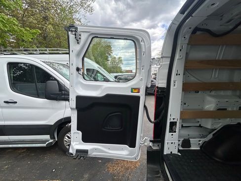 Used 2024 Ford Transit 250 Low Roof w/ Exterior Upgrade Package RWD image 7