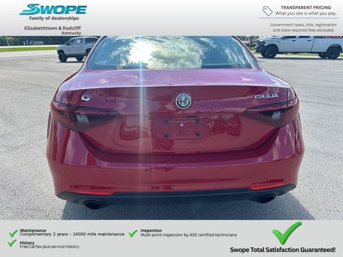 Used 2022 Alfa Romeo Giulia Ti AWD/4WD image 5