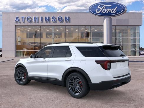 New 2026 Ford Explorer ST-Line w/ ST-Line Street Pack AWD/4WD image 4