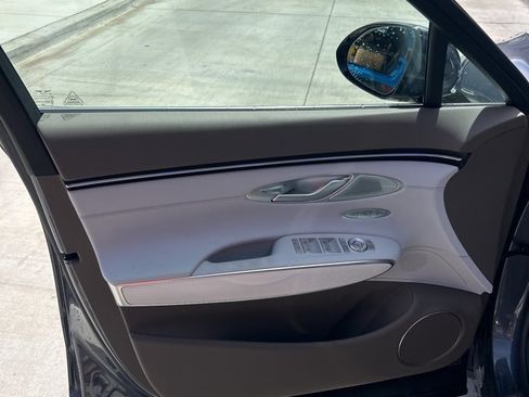 New 2026 Genesis GV70 2.5T Advanced image 6