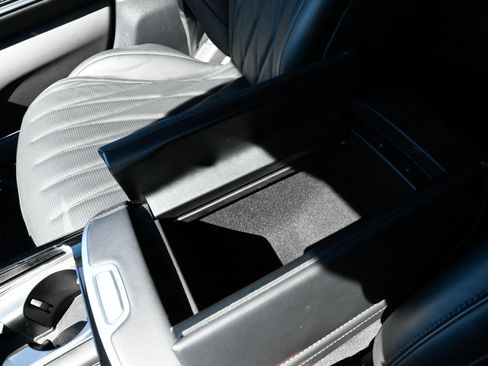 Used 2024 Mercedes-Benz S 63 AMG S image 29