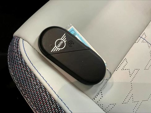 Certified 2025 MINI Cooper Countryman SE image 14