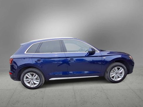Certified 2023 Audi Q5 2.0T Premium w/ Convenience Package AWD/4WD image 9