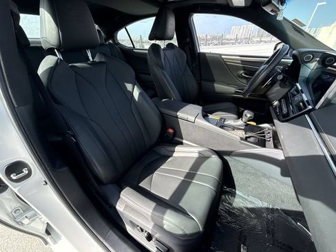 Used 2025 Lexus ES 350 F Sport w/ Accessory Package (Z2) FWD image 26