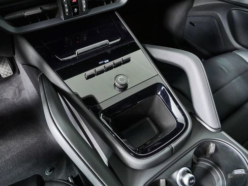 New 2026 Porsche Cayenne AWD/4WD image 18