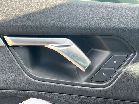 Used 2024 Audi Q3 2.0T Premium image 25