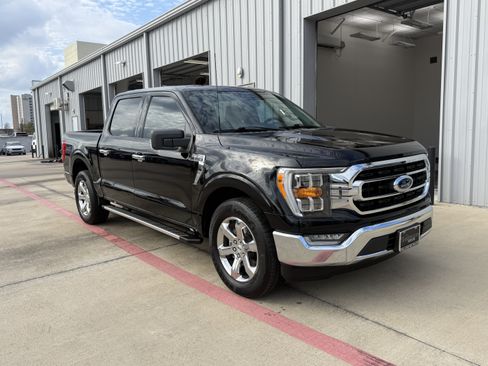 Used 2023 Ford F150 XLT w/ Equipment Group 302A High image 3
