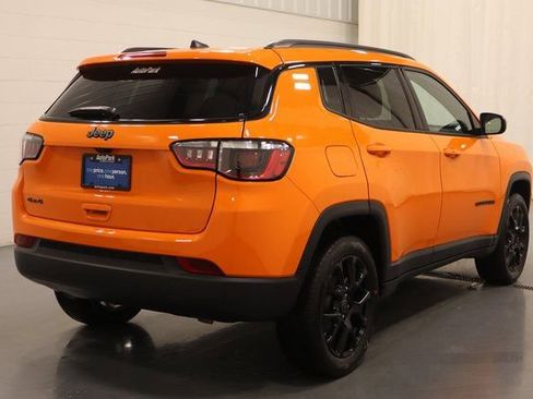 New 2026 Jeep Compass Latitude w/ Sun and Sound Group image 9
