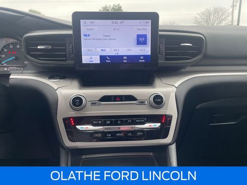 Certified 2023 Ford Explorer XLT image 13