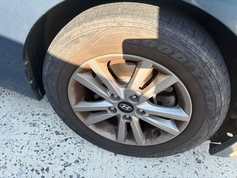 Used 2016 Hyundai Sonata SE FWD image 39