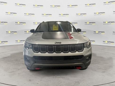 Used 2024 Jeep Compass Trailhawk AWD/4WD image 4