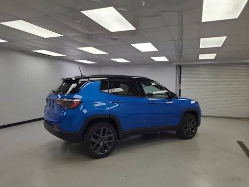 New 2026 Jeep Compass Limited image 5