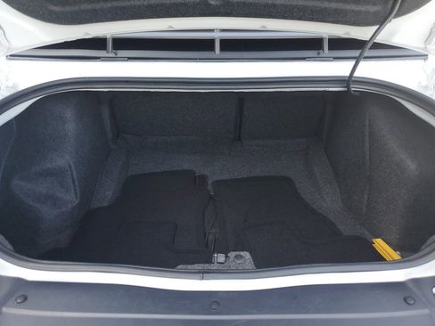 Used 2019 Dodge Challenger R/T Scat Pack w/ Shaker Package image 16