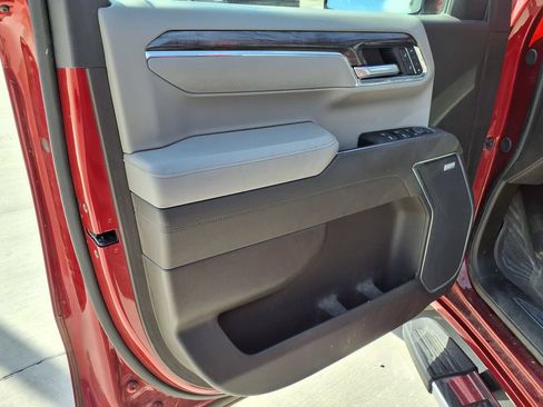 Used 2025 Chevrolet Silverado 1500 LTZ w/ LTZ Premium Package AWD/4WD image 18