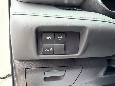 Used 2023 Toyota Highlander XSE AWD/4WD image 12