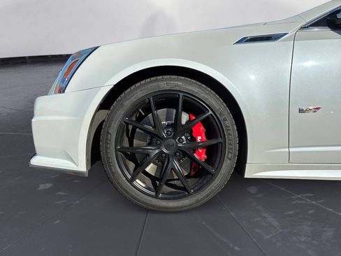 Used 2015 Cadillac CTS V RWD image 12