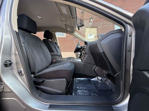 Used 2013 Nissan Rogue S w/ Special Edition Pkg AWD/4WD image 18