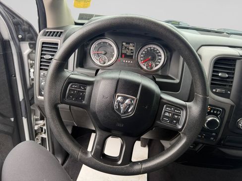 Certified 2019 RAM 1500 Express w/ Express Value Package AWD/4WD image 13