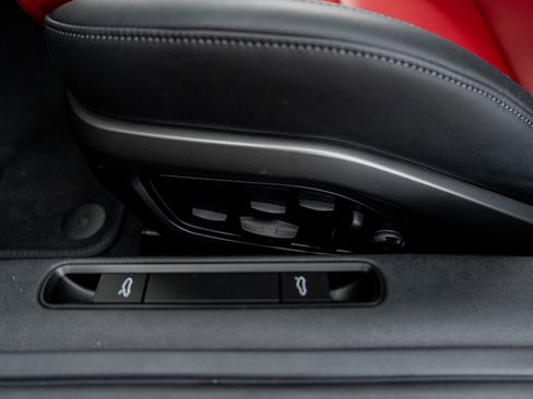 Used 2026 Porsche 911 Carrera GTS image 27