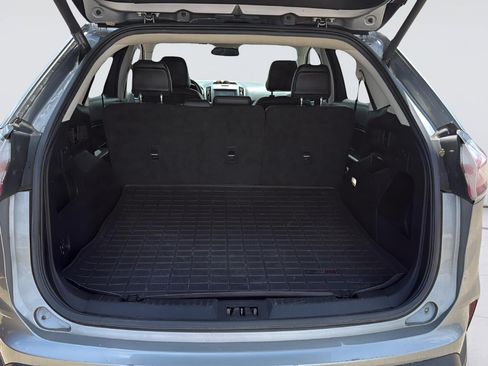 Used 2020 Ford Edge SEL w/ Convenience Package FWD image 9