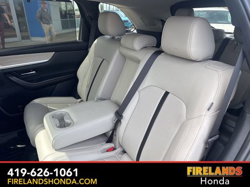 Used 2024 MAZDA CX-90 3.3 Turbo w/ Preferred Package AWD/4WD image 30