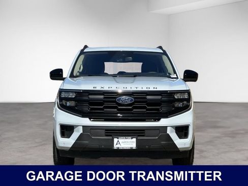 Used 2025 Ford Expedition Max Active AWD/4WD image 9