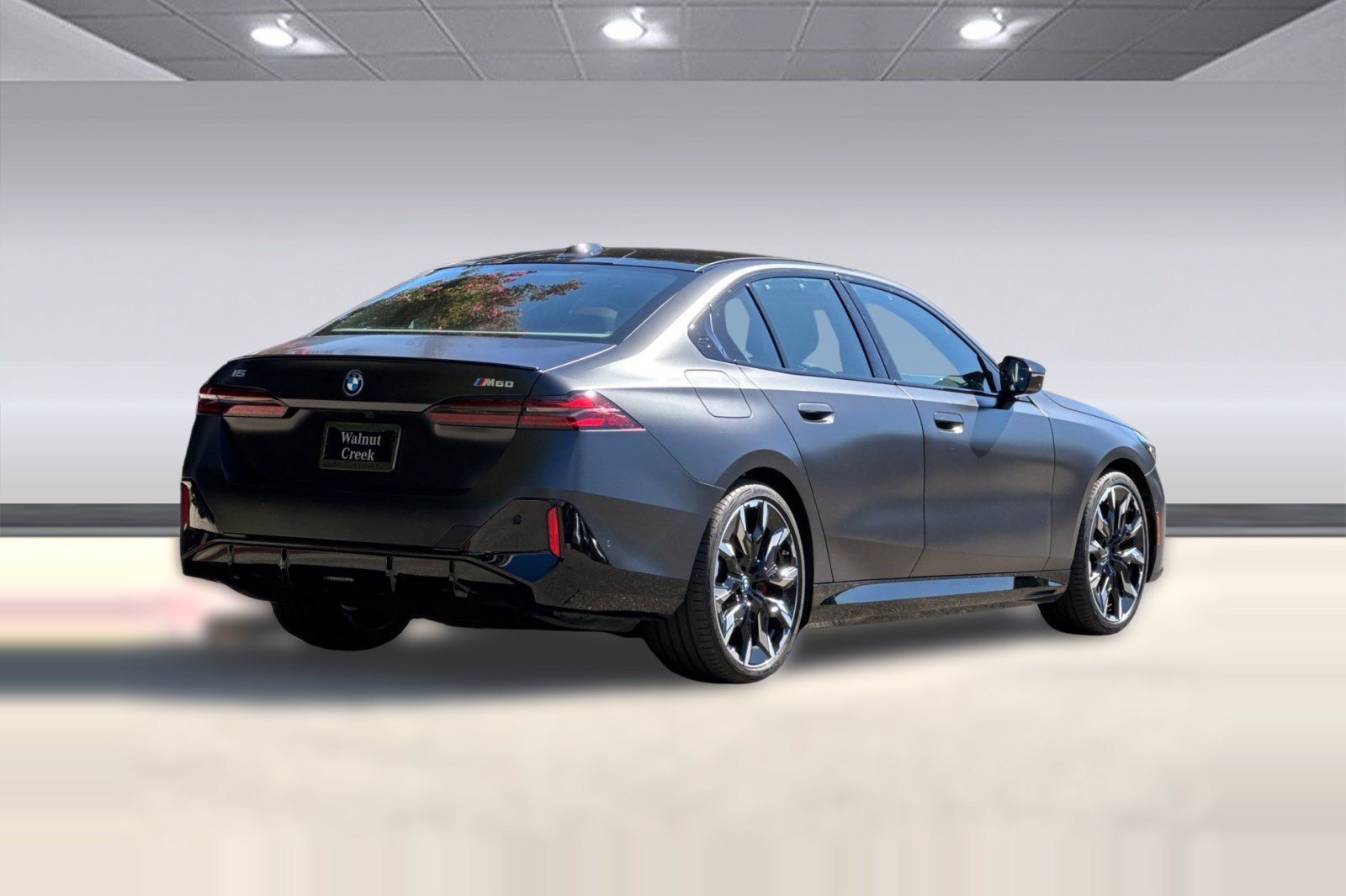 Used 2024 BMW i5 M60 w/ Executive Package AWD/4WD image 9