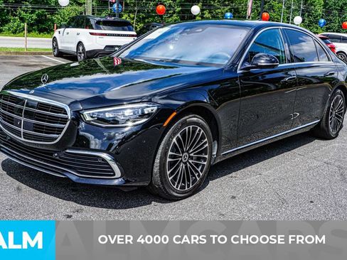 Used 2024 Mercedes-Benz S 580e 4MATIC Sedan image 3