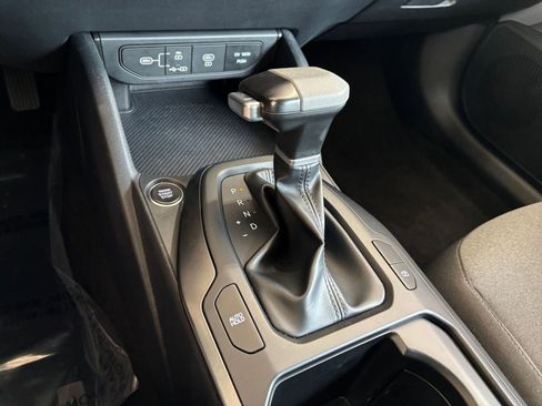 Used 2025 Kia K4 FWD image 40