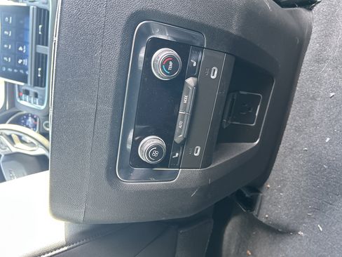 Used 2023 Chevrolet Tahoe Z71 w/ Luxury Package image 13