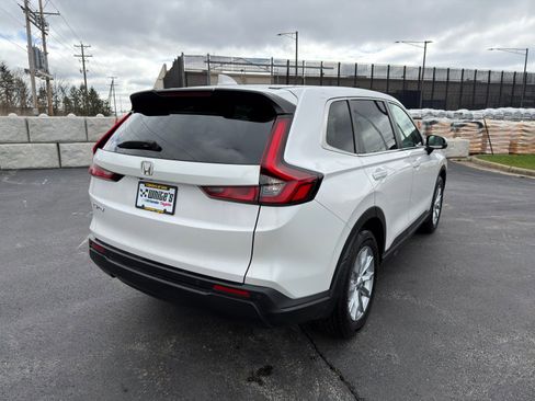 Used 2024 Honda CR-V EX-L image 6