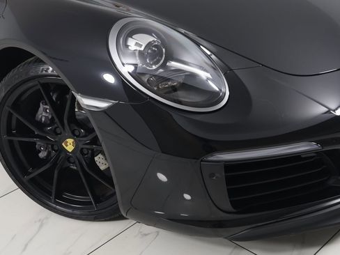 Used 2019 Porsche 911 Carrera T w/ Carrera T Interior Package image 21