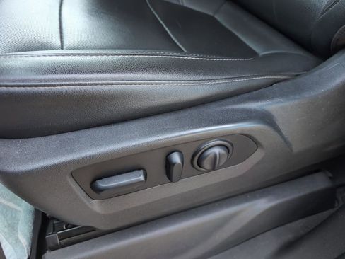 Used 2021 GMC Sierra 1500 SLT w/ SLT Convenience Package image 16